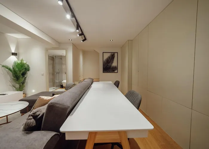 24 Agosto Amazing Triplex By Vacationy * Porto